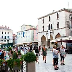 Апартаменты Short Street *